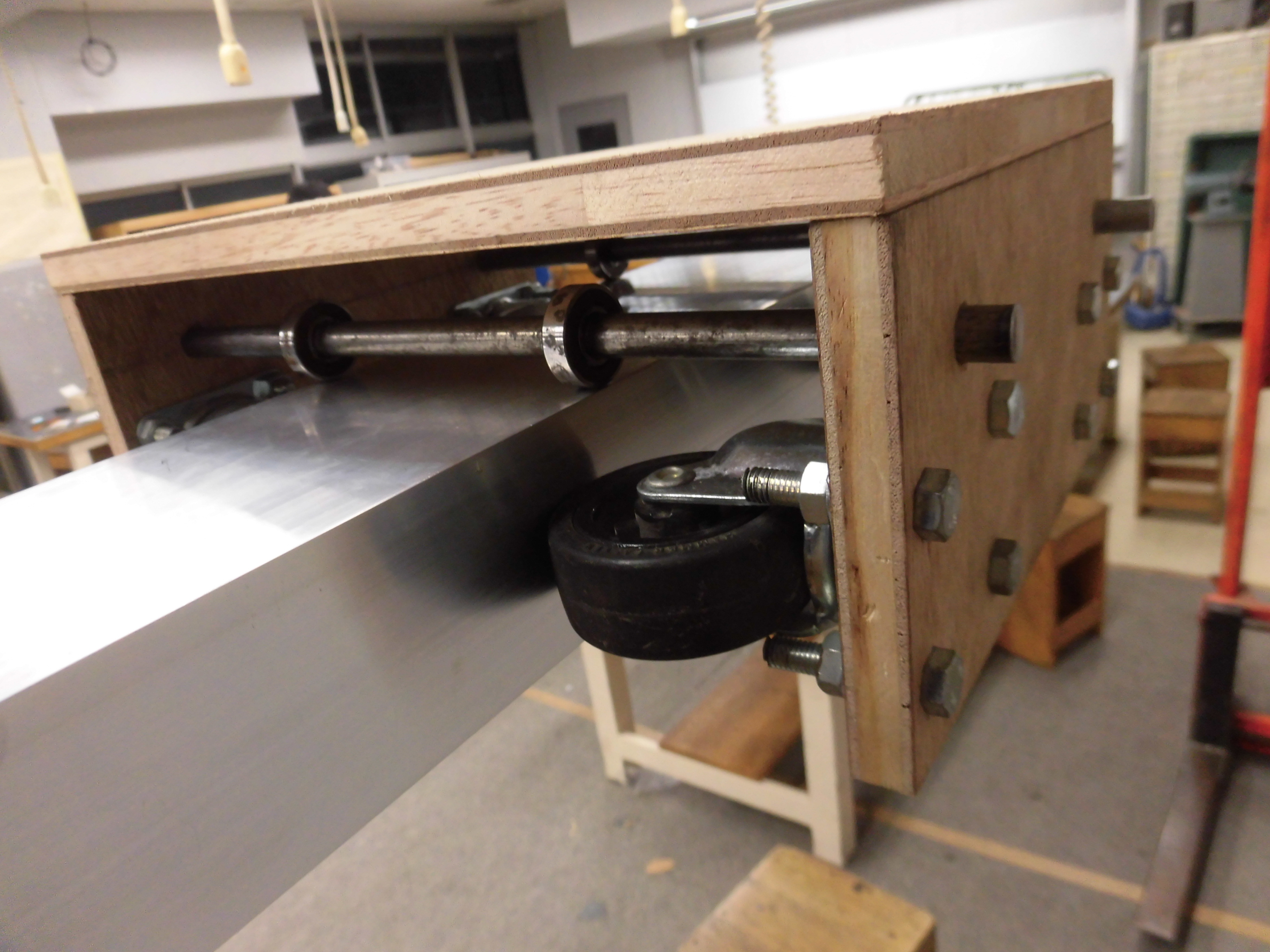 モノレールプロジェクト、始動！ ①試作台車の製作